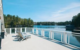 Lake Joe Dreaming - Your Muskoka Home Away From Home